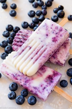 blueberry yogurt swirl popsicles