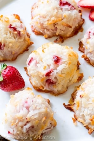 strawberry coconut macaroons