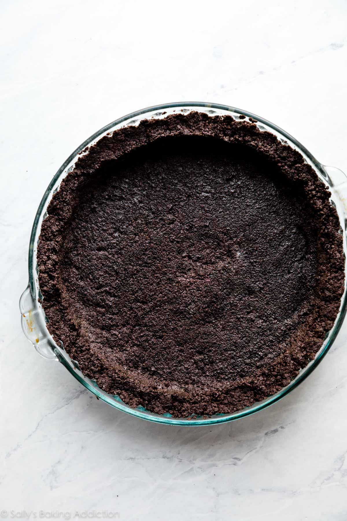 Oreo cookie crust in pie dish