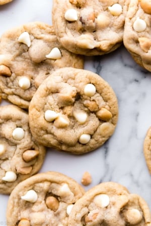 white chocolate macadamia nut cookies